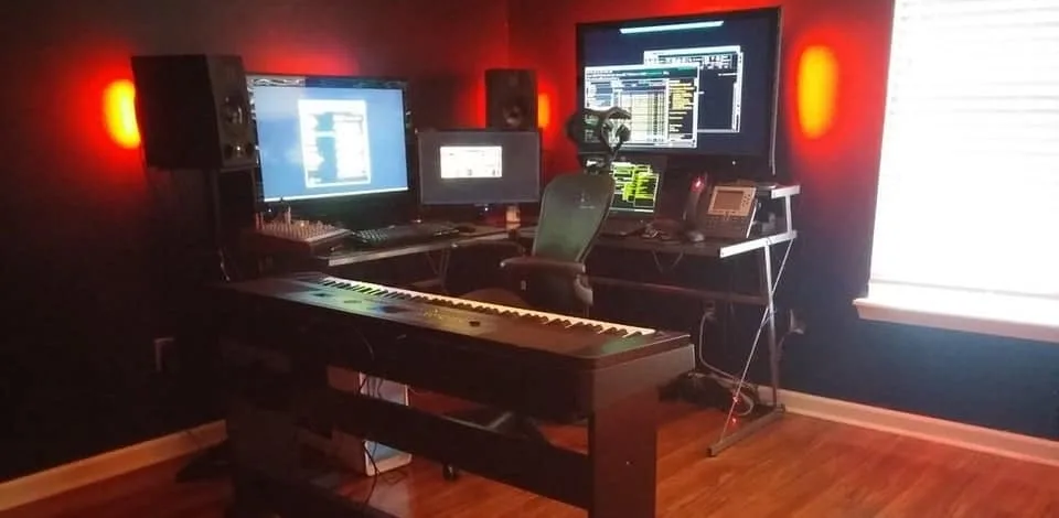 Reddit wood studio, part keyboard, part home studio, part office, fully functional