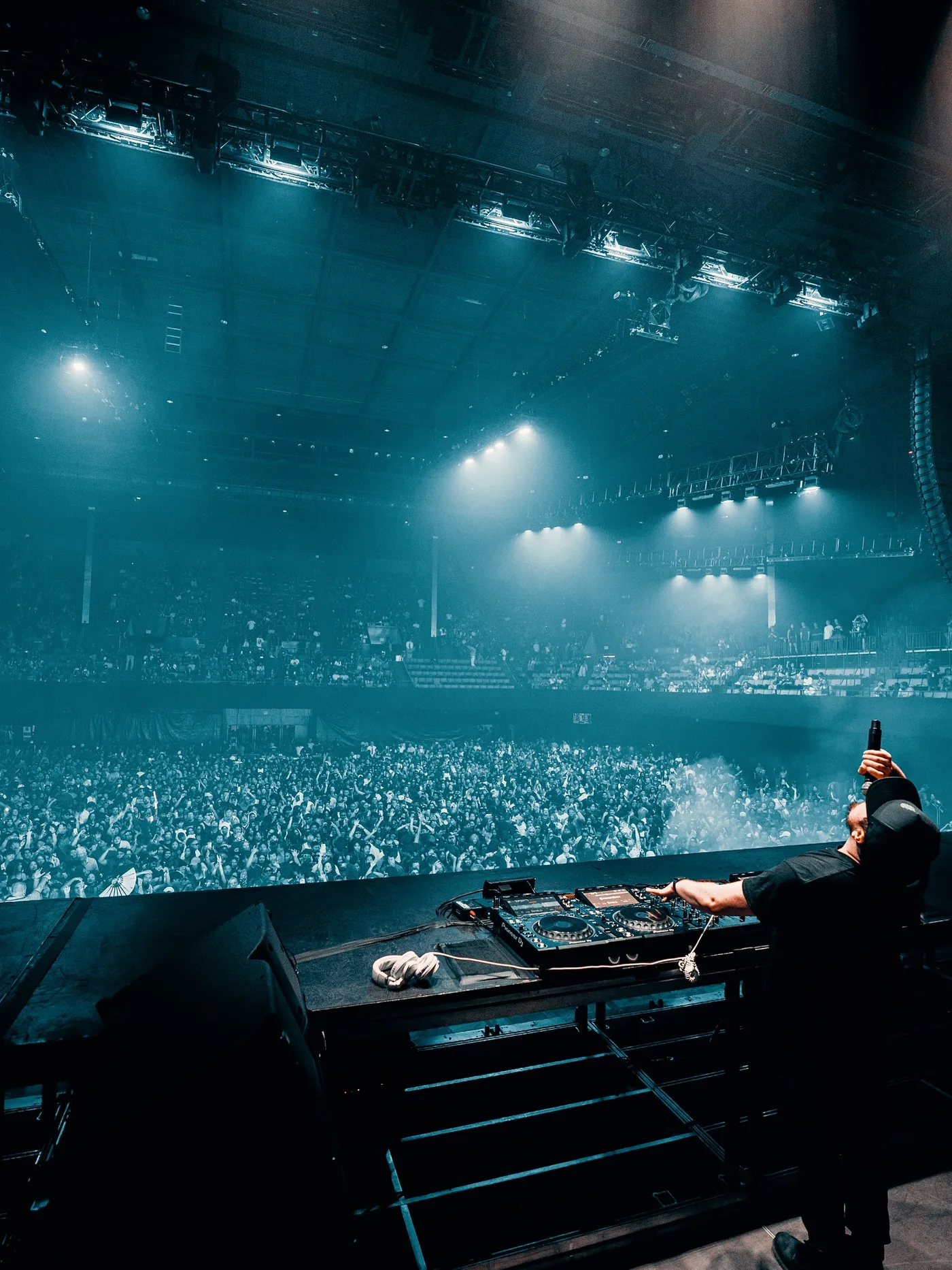 Nurko performing at a sold-out arena