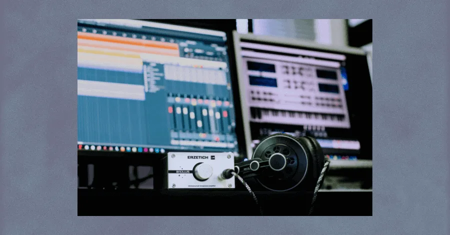 Practical bass line examples showing a full arrangement with bass, chords, and lead in a DAW